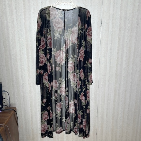 Floral Black Kimono Cardigan - Picture 4 of 5